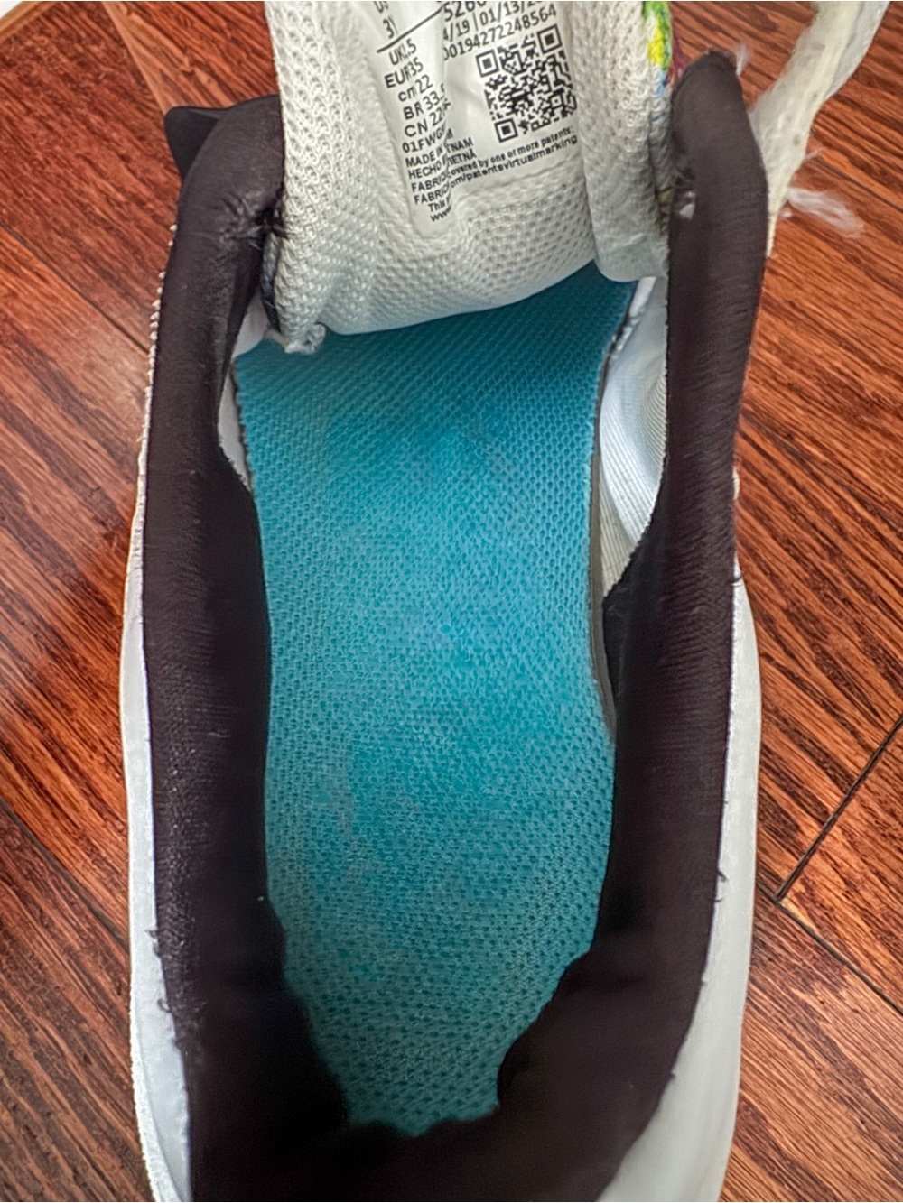 Nike Youth Shoes - Picture 7 of 7